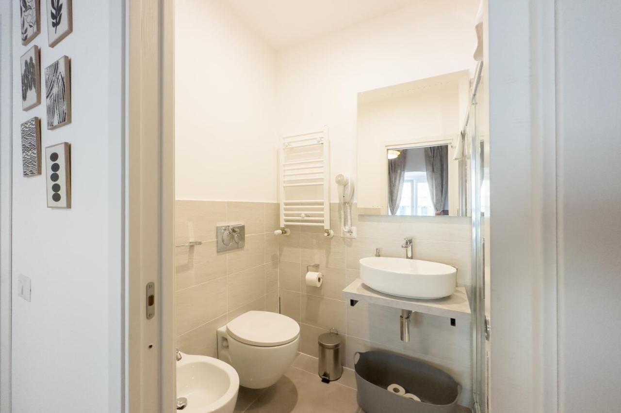 White Ostilia Guesthouse Rome Extérieur photo